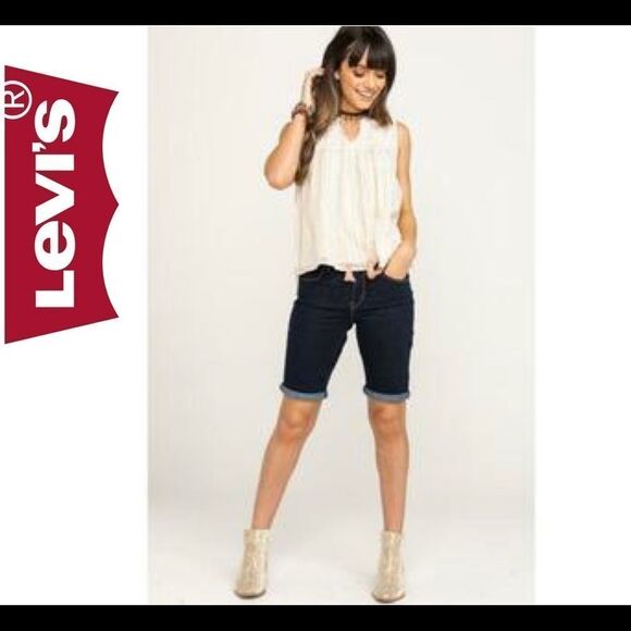 Levi’s dark wash Bermuda denim Jean shorts size 28 - Picture 1 of 7